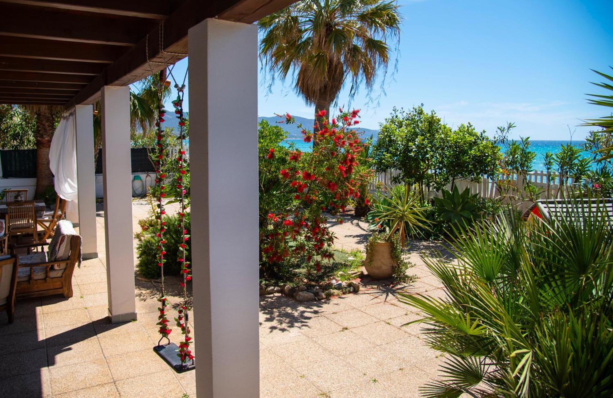 Villa By The Beach Sant'Andrea  Exterior photo